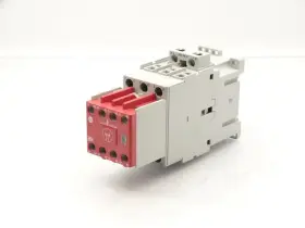 100s-c30ej14c Allen Bradley Contactor Used