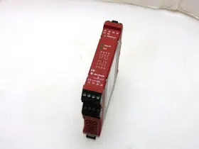 440r-em4r2 Allen-bradley Ser A Gaurdmaster Safety Relay Expand Module