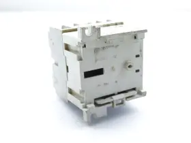 700-m220a1s Allen Bradley Relay #2