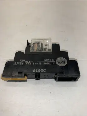 700-hk36z24 Allen-bradley 700hk36z24 Relay Series A 24vdc With 700-hn121 Base #2