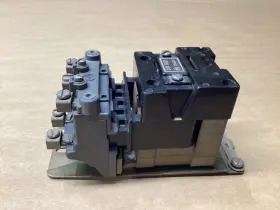 153g142pr7 Allen-bradley 709aod103 702-aoa92 Contactor #153g142pr7 Co