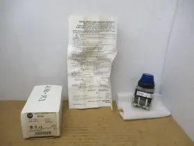 800h-qr12 Allen-bradley 800hqr12 Piliot Light Blue