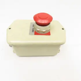 800tfxd4 Allen-bradley 800t-fx D4 600v Push Pull E-stop Emergency Stop Switch Enclosure