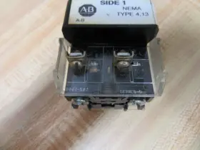 800t-t2h3 Allen-bradley 800tt2h3 Toggle Switch Chipped Handle #3