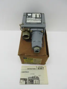 836t-t262j Allen-bradley 836tt262j Pressure Switch 24-250 Psi 120-600v-ac
