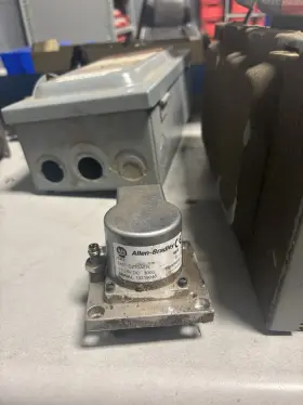 845t-dz33eck Allen Bradley Series B Encoder Used