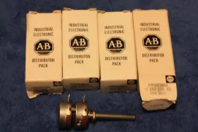 Jd1n200p104ua Allen Bradley 4 100k-0hm Nos