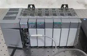 R194015 Allen Bradley Slc-550 Slc 5/03 Cpu 7 Slot Rack With Panel View 550 Dh-485 Link Co #2