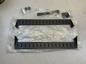 Apc Ap7541-mk Netshelter Basic Rack Pdu Toolless Mounting Kit With Screws