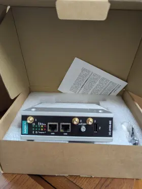 Uc-8112-me-t-lx-us-lte Arm Moxa Uc-8112-me Arm-based Computer With Cellular Ethernet Wi-fi Interfaces