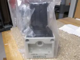 R32r-06 Asco Numatics Flexiblok Regulator R32r06 New