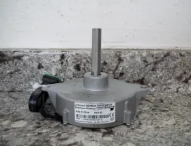 110535 Automation Controls Group 200w24 Unidrive / Brushless Dc Motor Used