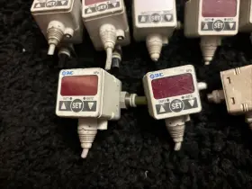 Ise40a-c6-r Dboo2023 Lot Of 9 - Smc Ise40 Digital Pressure Gauge Quality Assurance #2