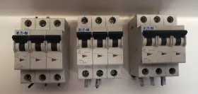 Faz-d4 Eaton Corporation Faz-d4/3 Lot Of 3 Circuit Breaker Free Ship #3