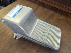 8992 F-5-1/4-b 1pc New Festo Foot Pedal Valve No Box