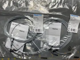 Smt-10m-ps-24v-e-2.5-l-oe Festo Lot Of 2 551373 Magnetic Switch From Wisconsin