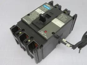 Bu-esb3015 Fuji Buesb3015 3 Pole Circuit Breaker T199918