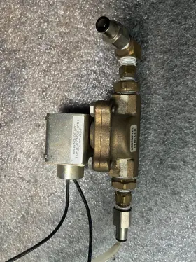 4a706 Grainger Coil W. Valve 2883 Mea #3