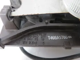 T498a1786 Honeywell Thermostat Without Cover 120-240vac Rust/cos Wear Used #3