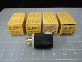 Hbl4570c Hubbell 4 Plug Twist-lock Lot T12695