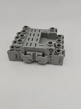 Sh4b-05c Idec Lot Of Two - Relay Socket
