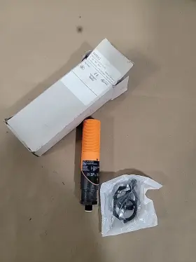 Us-100-dpx Ifm Efector Ki5052 Kie3015-fpkg/ni/us-100-dpx Sensor