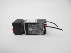 Knox500132566-800mb-db1 Industrial Mro Allen Bradley 800mb-db16 Ser. A Unmp #2
