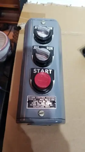 1h3-6 Joslyn Clark Unused Control Station Type H Max Volts 600 - Jog / Run St