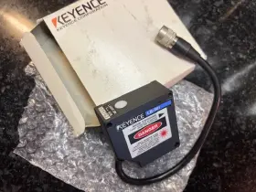 Keyence Lb-081 Sensor - New In Box Old Stock Genuine Made Japan