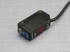 Pz-v12p Keyence Photoelectric Sensor Bh0444