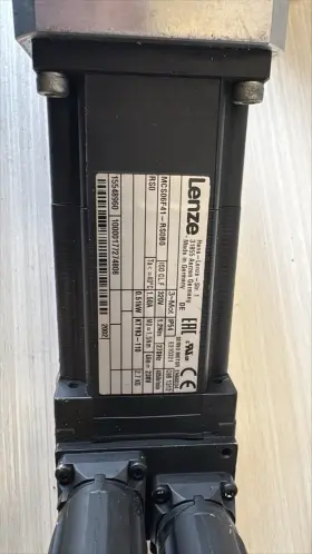 Mcs06f41rs0b0 Lenze 06f41-rs0b0 Motor Rs0 1.50a 320v 1.2nm Mcs