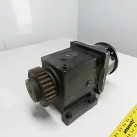 Gst062nvbr3e Lenze Americas Gst06-2n Vbr 3e 12.571 1 Ratio Gear Reducer 111.4rpm #3