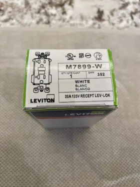 M7899-w Leviton New - 20amp 125v Smartlock Gfci Receptacle Lot Of 4