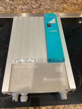 40120500 Mastervolt Mass 24/50 Automatic Battery Charger