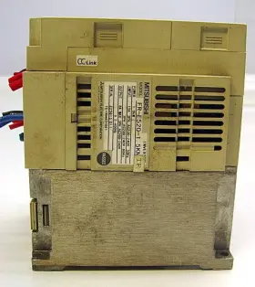 Fr-e520-1.5kn Mitsubishi Fr-e520-2.2k Freqrol-e500 Cc-link 3-phase Ac Drive 1.5kw