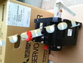 Hf-h204s-a48 Mitsubishi Servo Motor 1pc New Hfh204sa48 In Box Sealed