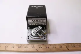 Bm060ff Neptronic B Series Control Actuator 25 Inch Lb. -whats Shown Only