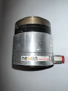 800100 Nexen Group 800107 Pneumatic Brake. 1/4 Inch Inlet And 5/8 Bore Set Screws Used #2