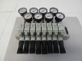 041ba400m000061 Numatics Lot Of 8 Pneumatic Pressure Controllers T64859