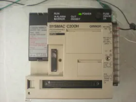 C200h-cpu31-e Omron Sysmac Plc - Powers Up As Shown