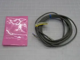 E2e-x1b1 Omron E2ex1b1 Proximity Switch T222467