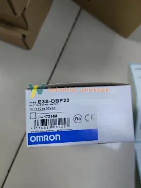 E3s-dbp22 Omron 1pcs Photoelectric Switch