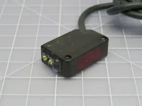T180677 Omron E3zd61 E3z-d61 Photoelectric Switch Sensor