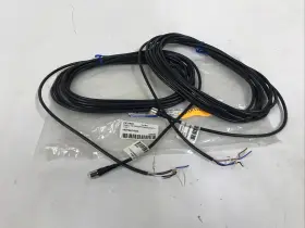 Xs3f-m421-405-a Omron Lot Of 2 Cable Sensor Connector 5m 4pos