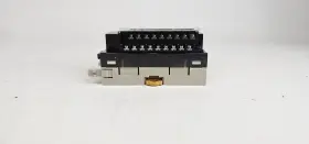 Xwt-id16-1 Omron New Remote Plc Terminal Module Type 182120 16-point