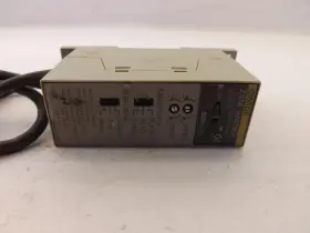 Z4m-w40ra Omron Z4mw40ra Laser Displacement Sensor T43053