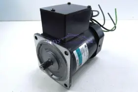 Oriental Motor 5ik90gu-st2f 1pc New