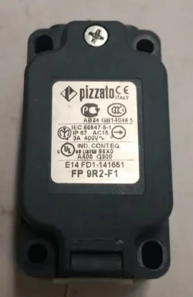 9r2-f1 Pizzato - Fp Switch Missing Piece See Pics Used