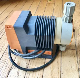 9001703 Prominent Fluid Controls Inc G0216pp/i Gamma/4-i Metering Pump 29psi 100gpd #2