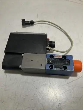 V-017000122979 Rexroth 2a0f R900702586 Vt-dfpe-a-22/g24k0/2a0f/v-017000122979 Proportional Valve Z2m